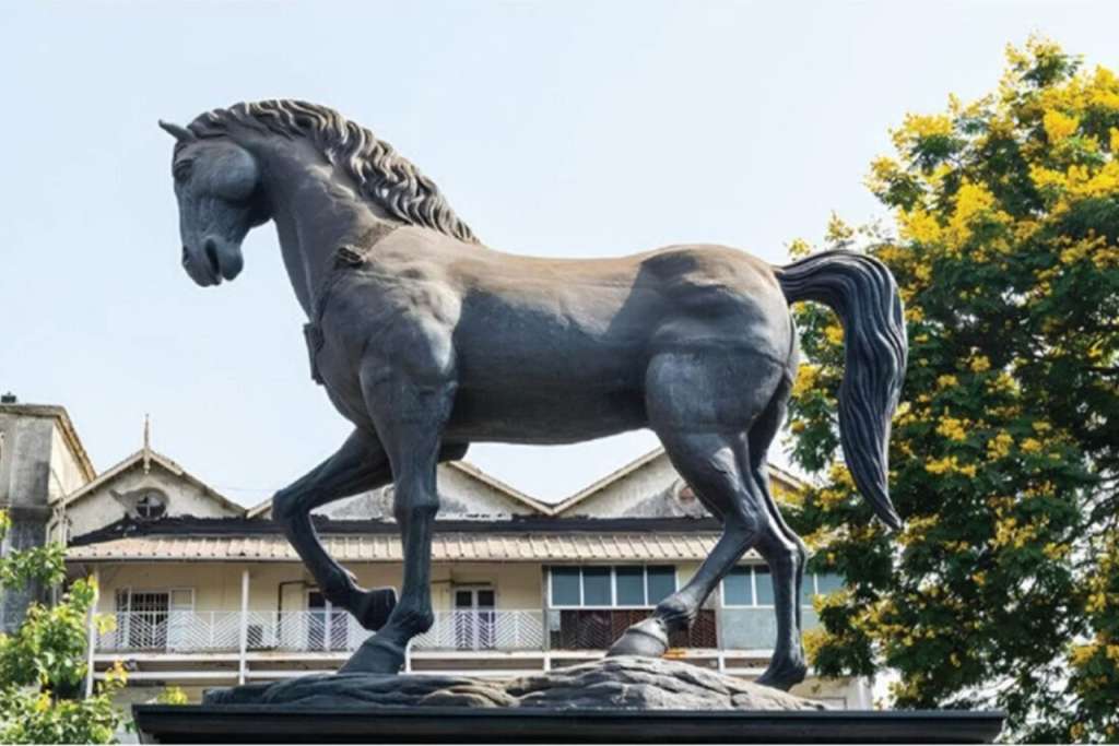 Discover Art in Kala Ghoda