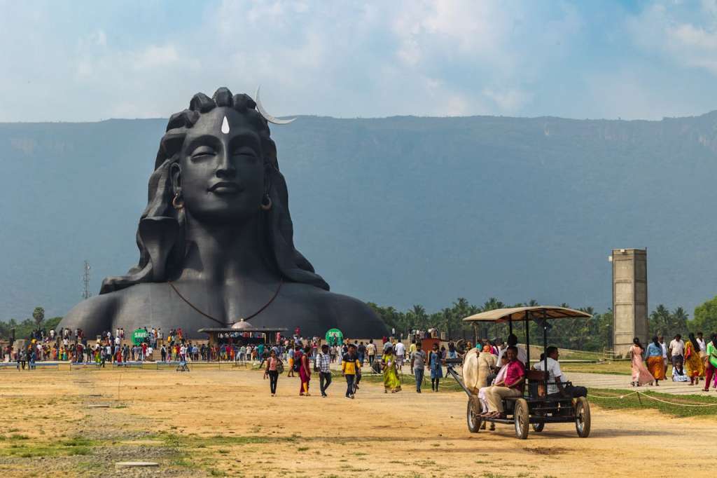Top 10 Ashrams and Retreats in India for Spiritual and Wellness